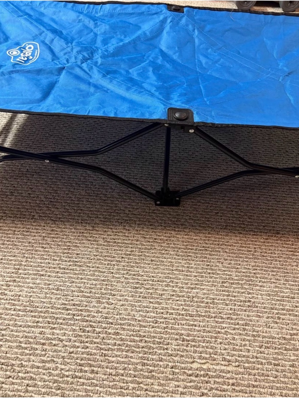 Never Used Regalo Portable Toddler Cot & Sheets - Picture 2 of 8